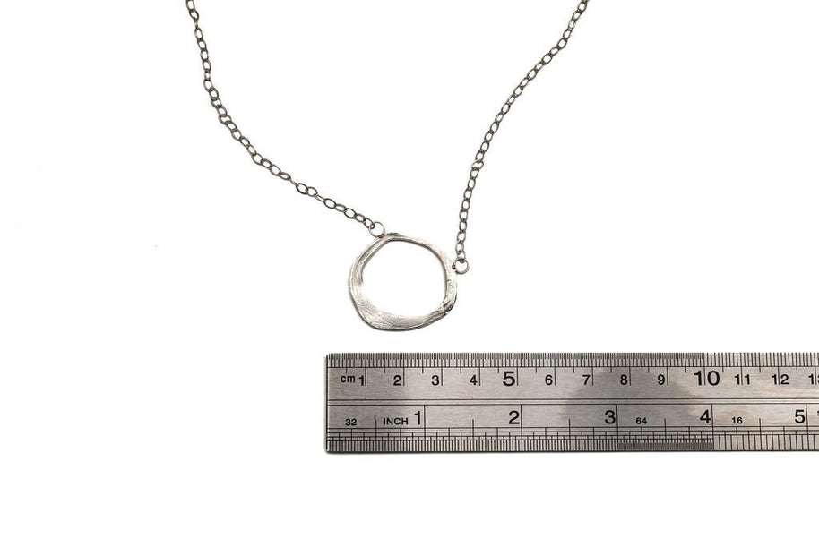 classic_open_circle_pendant_with_silver_chain