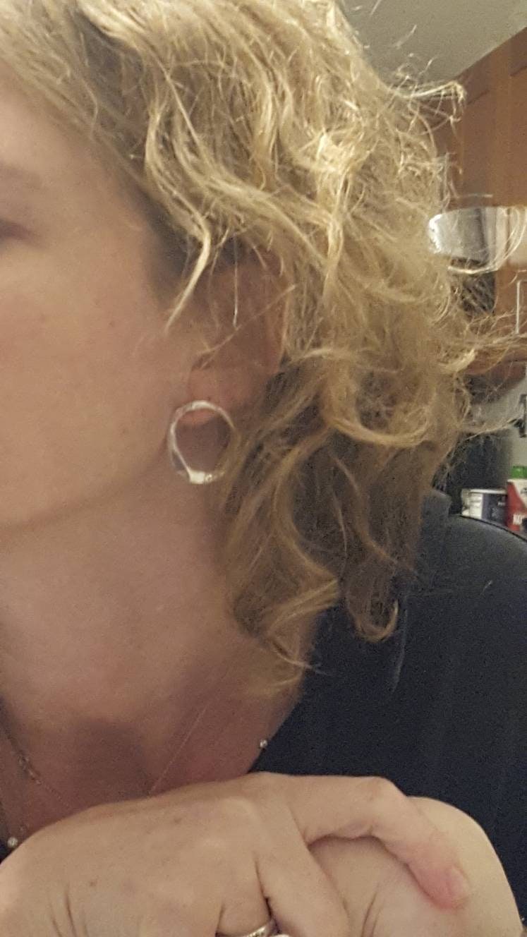 hammered_silver_circle_post_earrings_handmade