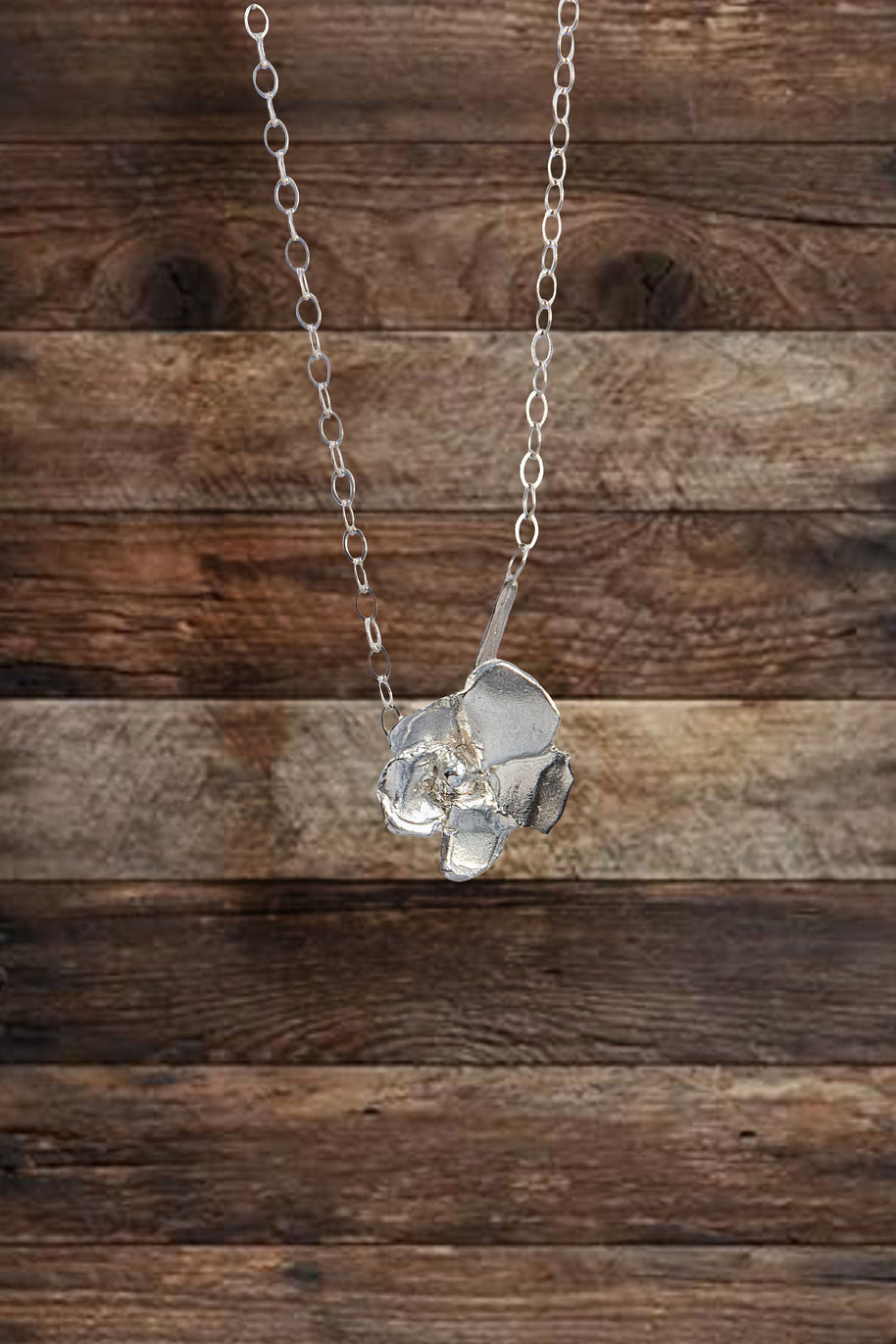 sterling_silver_daisy_necklace_meaningful_gift