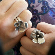 dainty_flower_ring_gift_for_her_meaningful