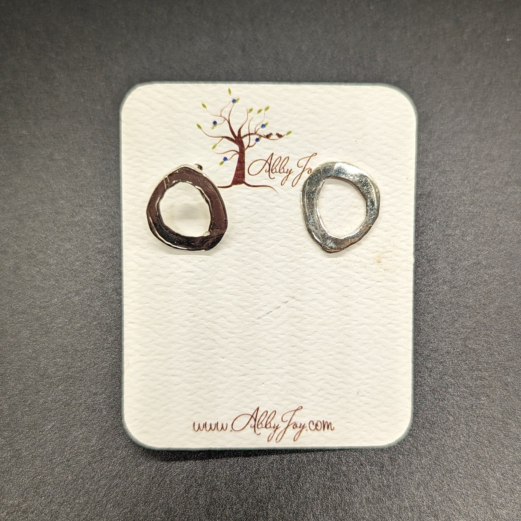 handmade_circle_stud_earrings_silver