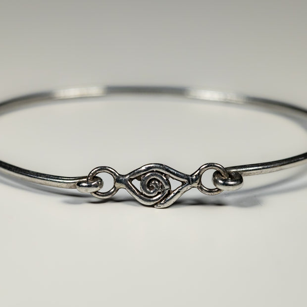 dainty_evil_eye_bracelet_good_luck_symbol