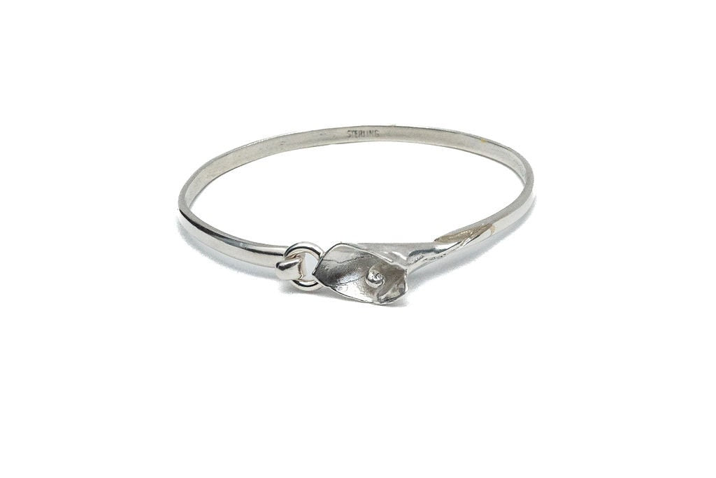 lily_flower_cuff_bracelet_in_sterling_silver