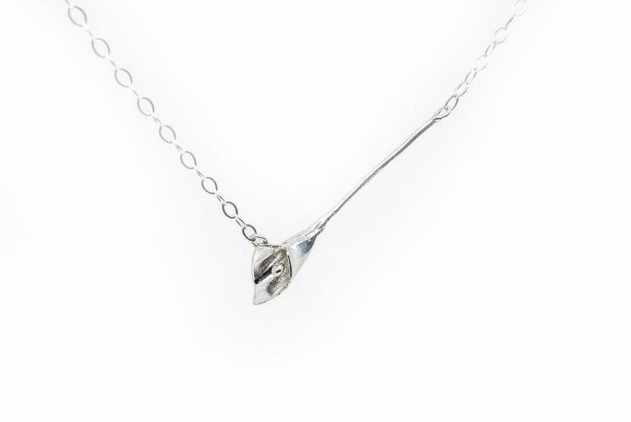 dainty_flower_necklace_sterling_silver