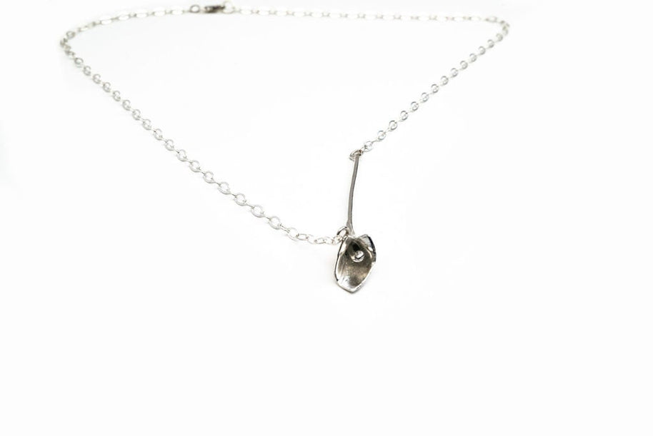 silver_lily_of_the_valley_necklace_meaningful_gift