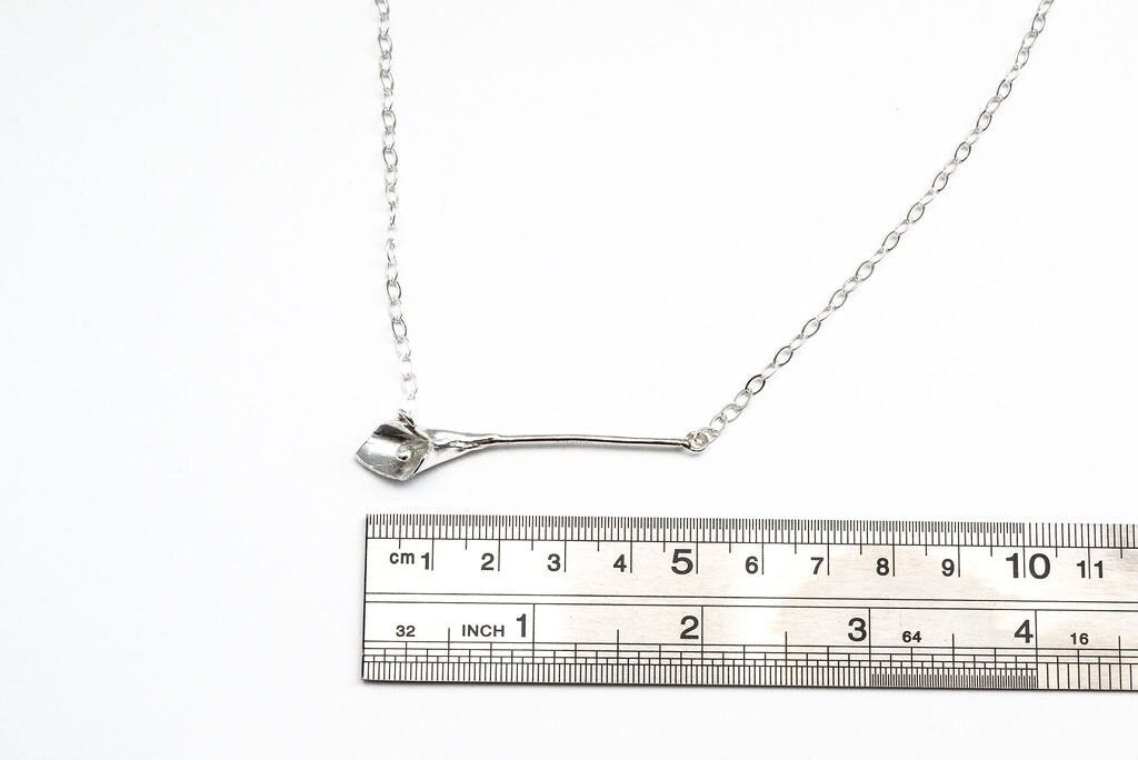handmade_botanical_lily_necklace_sterling_silver