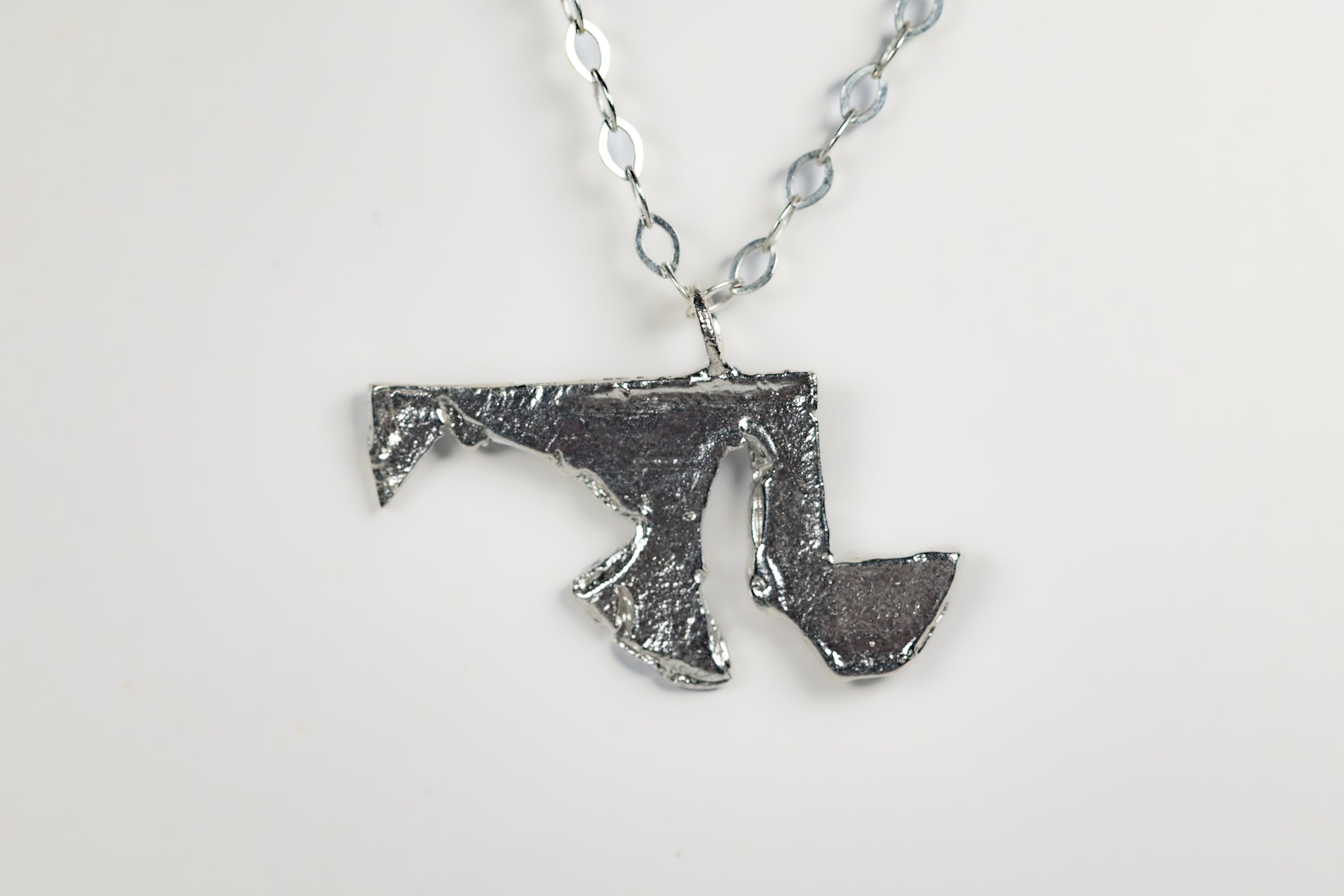 handmade_state_of_maryland_necklace_silver
