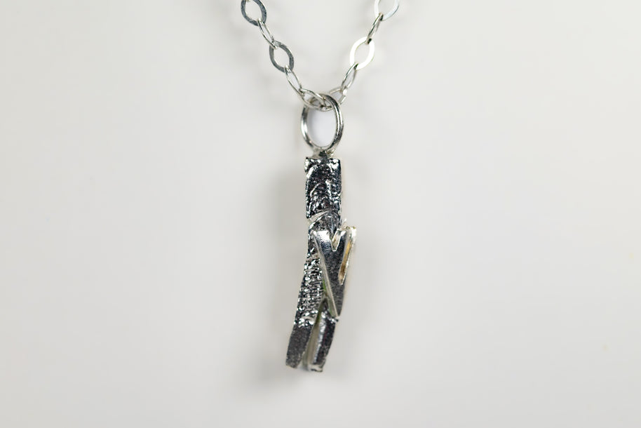 silver_mezuzah_pendant_faith_and_protection