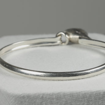 sterling_silver_bangle_with_calla_lily_flower_design