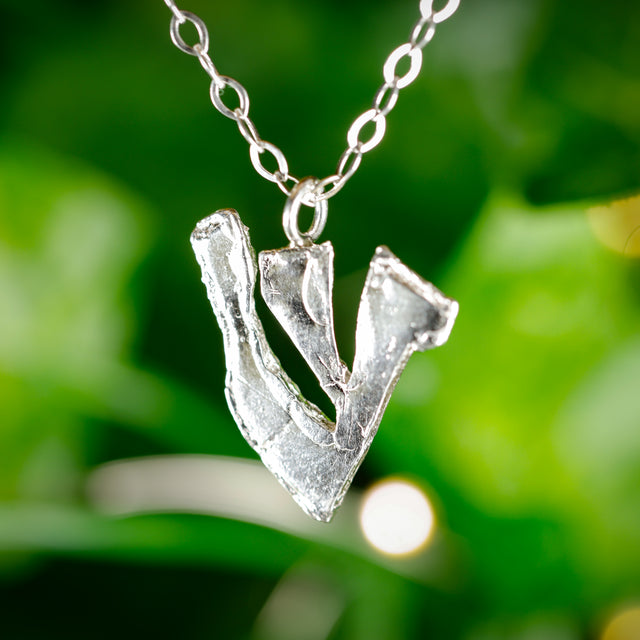 sterling_silver_shin_pendant_necklace