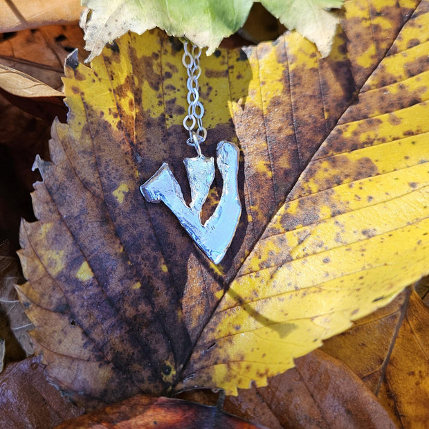 handmade_hebrew_shin_necklace_judaica