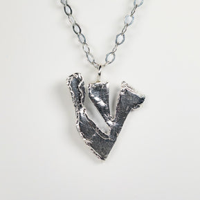 abby_joy_jewelry_shin_pendant_charity