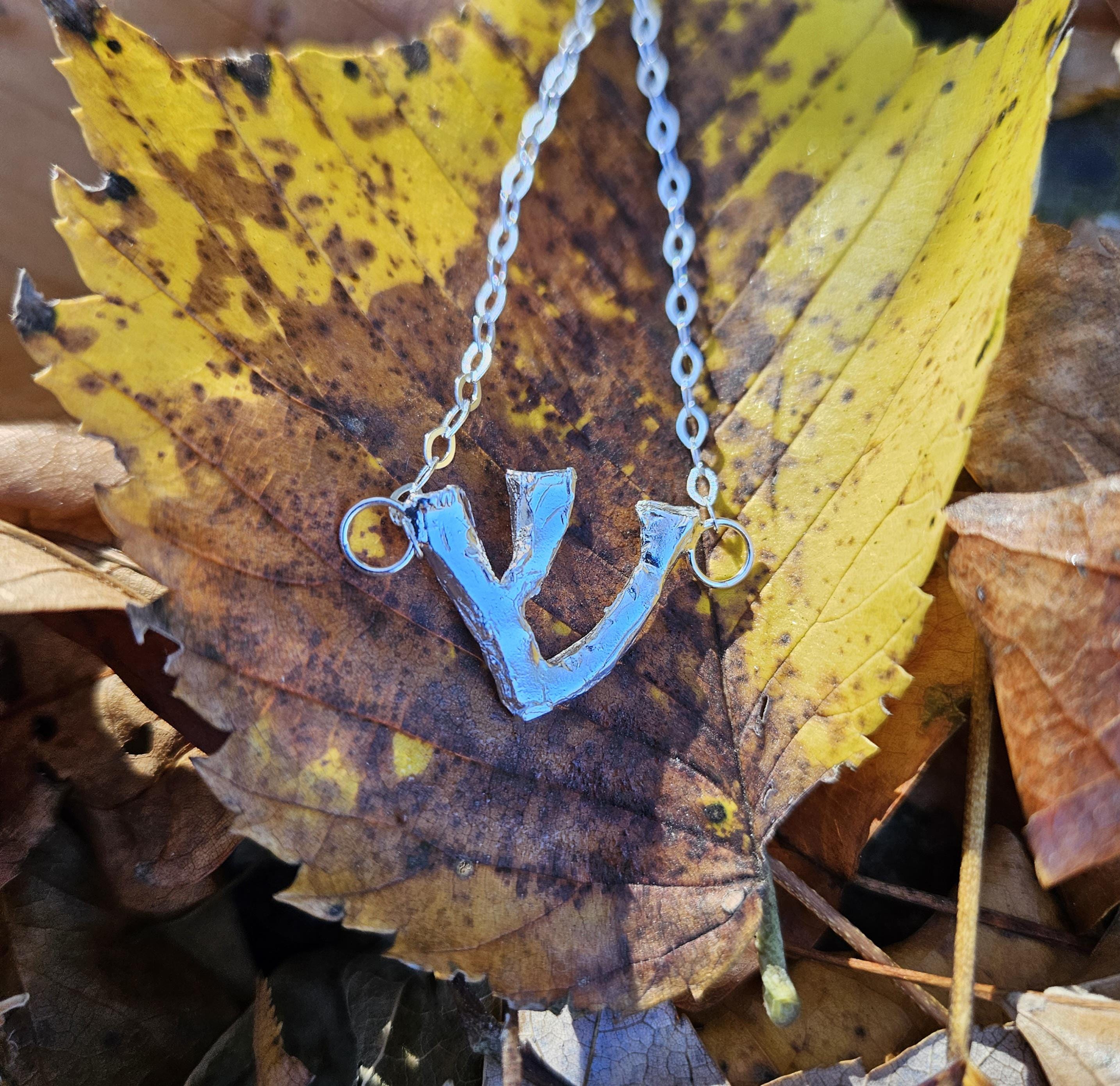 meaningful_shin_pendant_charity_jewelry