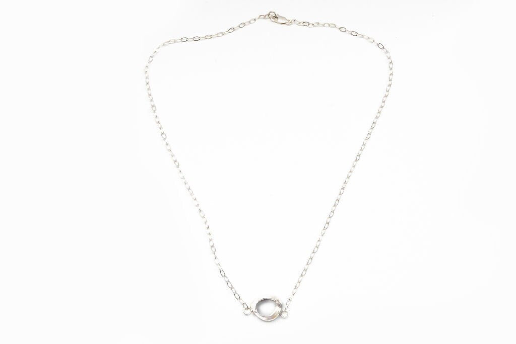 sterling_silver_circle_necklace_hammered