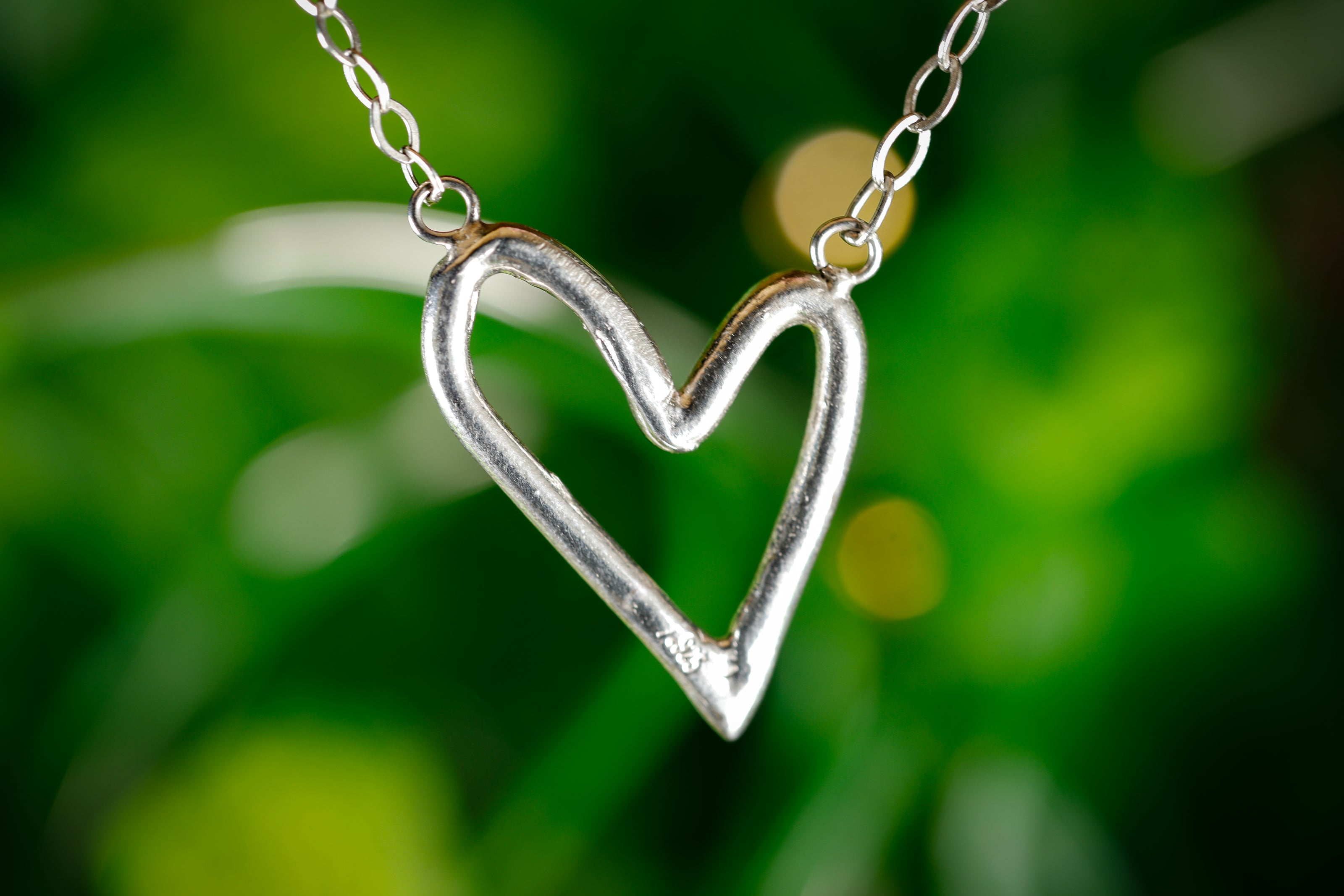 handmade_silver_heart_pendant_necklace