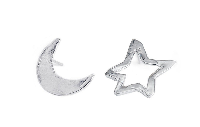 dainty_star_and_moon_post_earrings_silver
